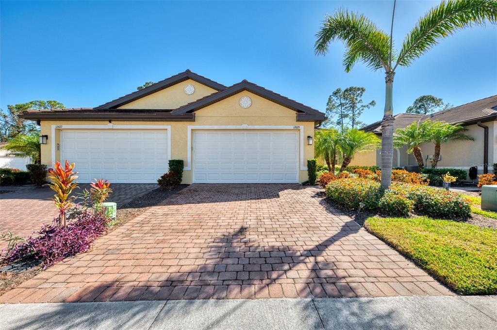 12075 Firewheel Pl in Venice, FL - Building Photo