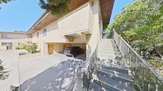 property at 1016 E Canon Perdido St