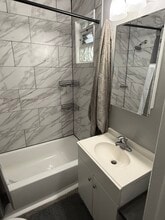 1737 N Caroline St, Unit #1 in Baltimore, MD - Foto de edificio - Building Photo