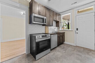 7350 Amherst Ave, Unit 1E in University City, MO - Building Photo - Building Photo