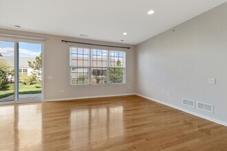 13260 Red Alder Ave in Huntley, IL - Building Photo - Building Photo