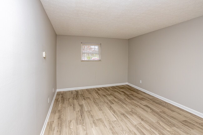 Springhurst East Apartments in Louisville, KY - Foto de edificio - Interior Photo