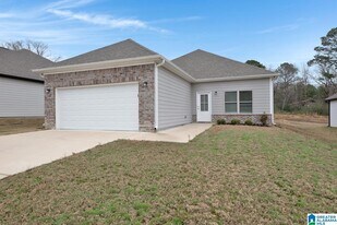 615 Troubadour Ln in Jasper, AL - Building Photo