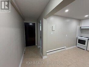 365 Tillbury Ave in Ottawa, ON - Building Photo - Building Photo