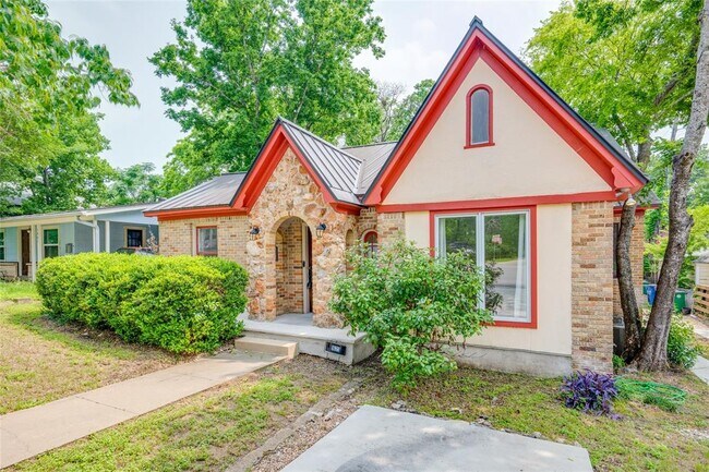 1623 Palma Plaza in Austin, TX - Building Photo - Building Photo