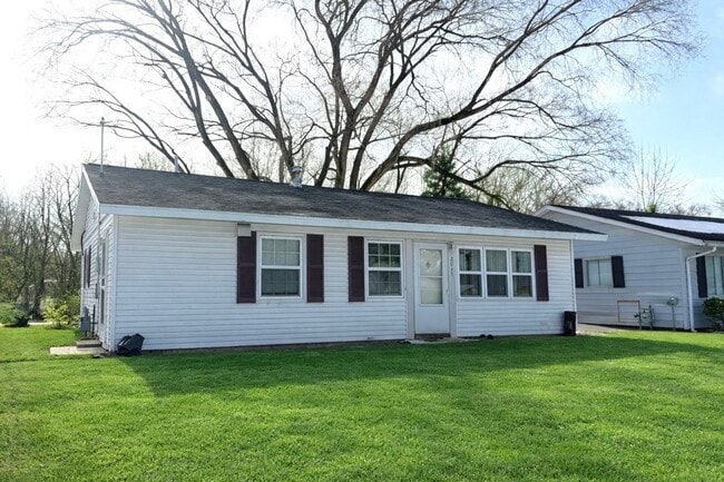 property at 2015 Southwood Dr