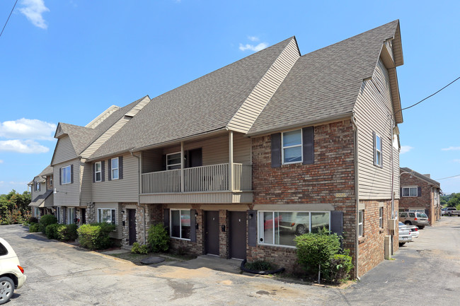 Parkwood Townhomes in Tulsa, OK - Foto de edificio - Building Photo