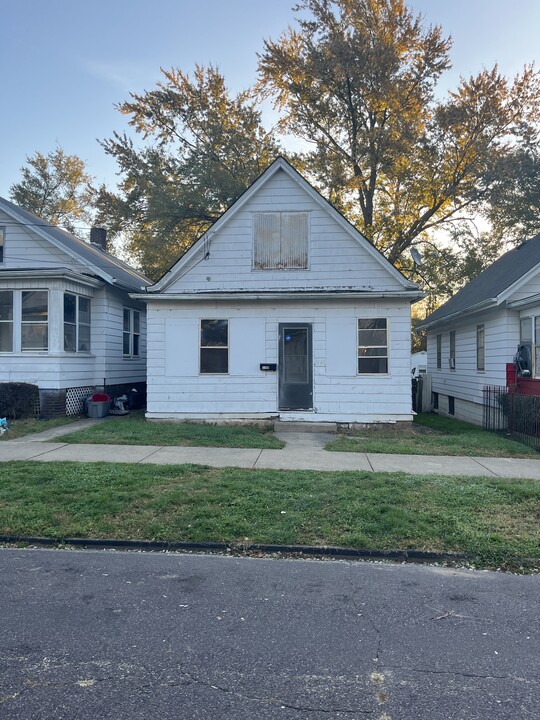 1700 S Stanley St in Peoria, IL - Building Photo