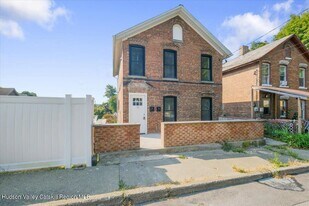 9 Dubois St in Kingston, NY - Building Photo