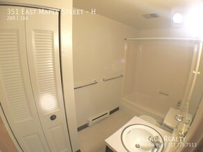 351 E Maple St, Unit H in Dallastown, PA - Building Photo - Building Photo