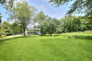 287 Greens Farms Rd in Westport, CT - Building Photo