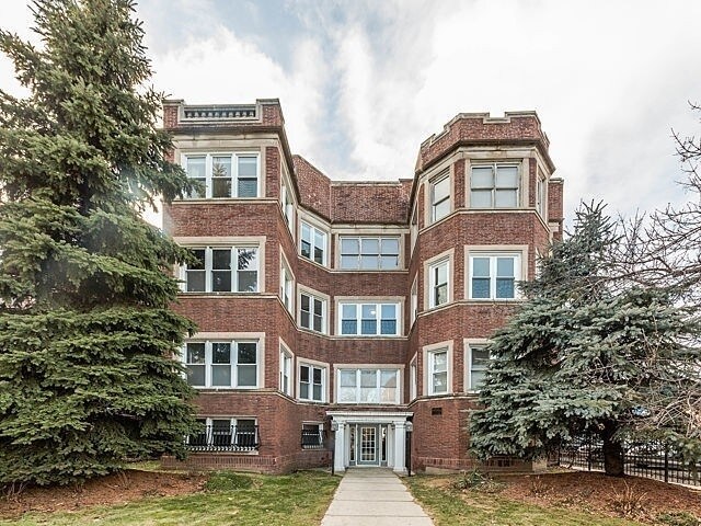 4072 N Sheridan Rd in Chicago, IL - Foto de edificio