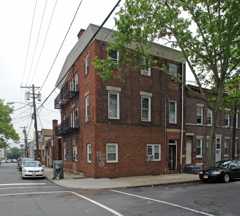 44 Madison St in Newark, NJ - Foto de edificio