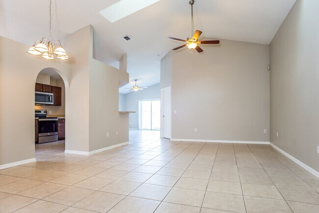 142 Woodbury Pines Cir in Orlando, FL - Foto de edificio - Building Photo