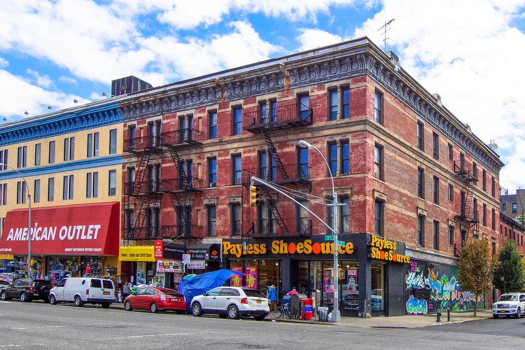2143-2145 Third Ave in New York, NY - Foto de edificio