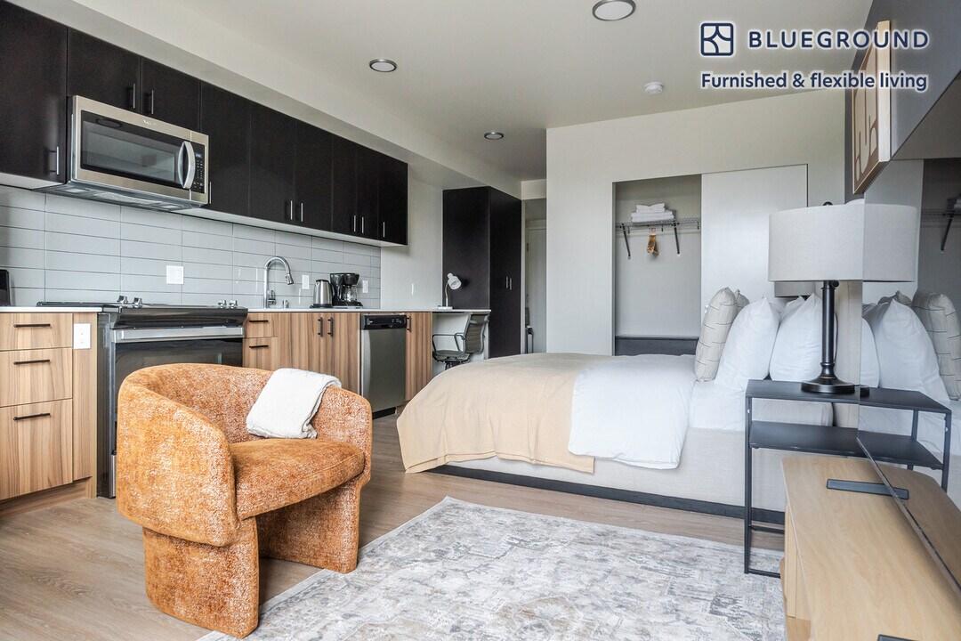 18004 Midvale Ave N in Shoreline, WA - Building Photo