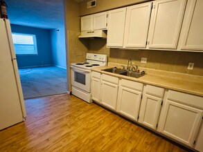 1392 Summit St in Columbus, OH - Building Photo - Building Photo