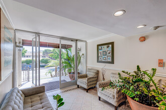 Casa Hermosa in Santa Monica, CA - Building Photo - Building Photo