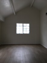 5329 Fountain Ave in Los Angeles, CA - Building Photo