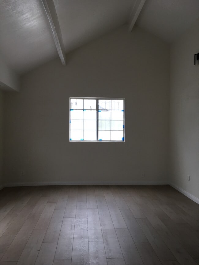 property at 5329 Fountain Ave