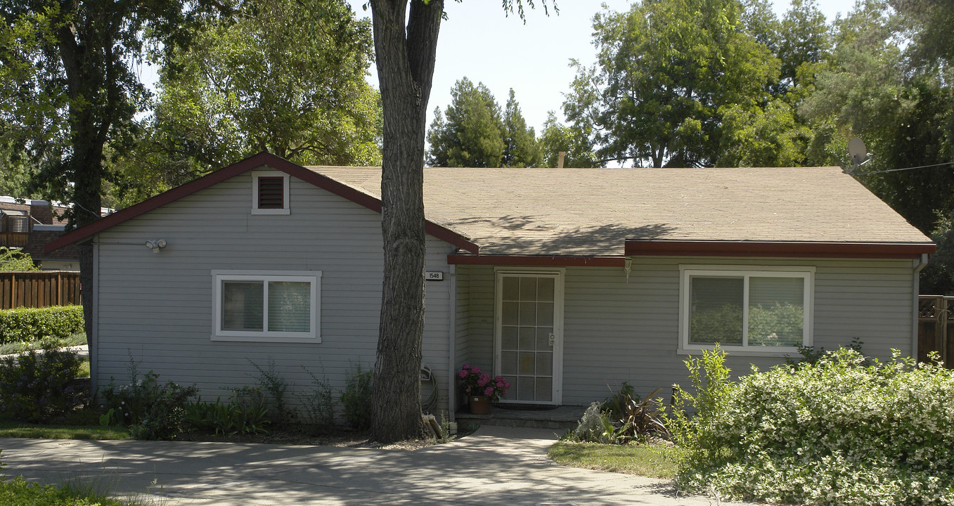 1548 Farm Bureau Rd in Concord, CA - Building Photo