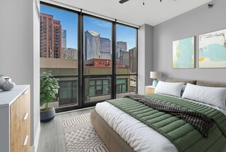 665 W Wayman St in Chicago, IL - Building Photo - Building Photo