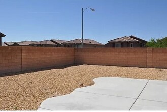 5834 N Buckwood Mote St in North Las Vegas, NV - Building Photo - Building Photo