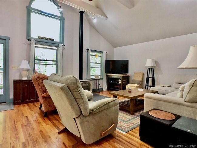 5 Reservoir St
