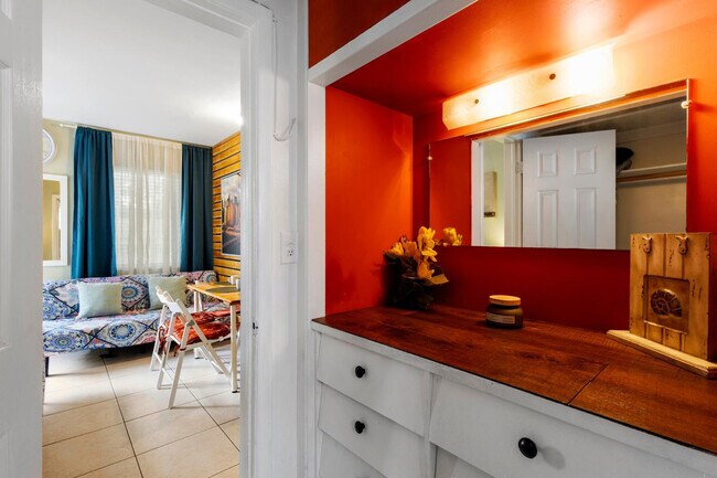 1739 Washington St, Unit ID1239393P in Hollywood, FL - Foto de edificio - Building Photo