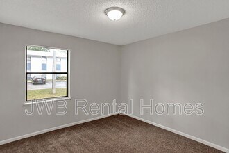 10825 Key Haven Blvd in Jacksonville, FL - Building Photo - Building Photo