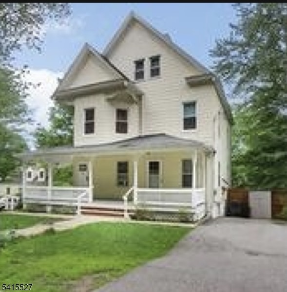 property at 196 Mt Kemble Ave