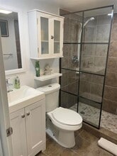 3610 Lloyd Dr, Unit Efficiency in Fort Lauderdale, FL - Building Photo - Building Photo