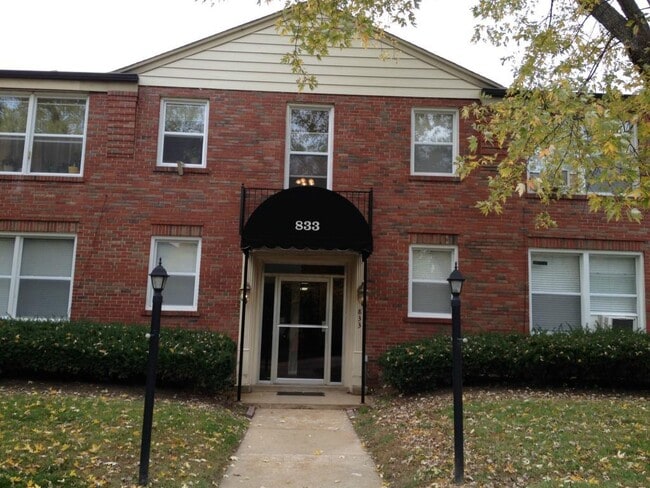 property at 833 Sudbury Dr