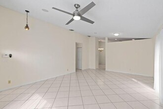 10091 SW 16th Pl in Davie, FL - Building Photo - Building Photo