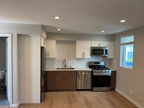 4822 1/2 S Slauson Ave in Culver City, CA - Building Photo - Building Photo