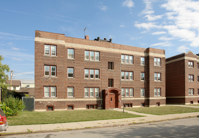 954 Amherst St in Buffalo, NY - Foto de edificio - Building Photo