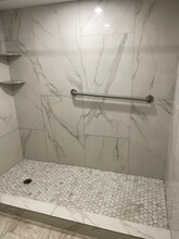 826 Wiggins Pass Rd in Naples, FL - Building Photo - Building Photo