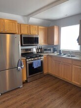 1637 NW 4th St in Bend, OR - Building Photo - Building Photo