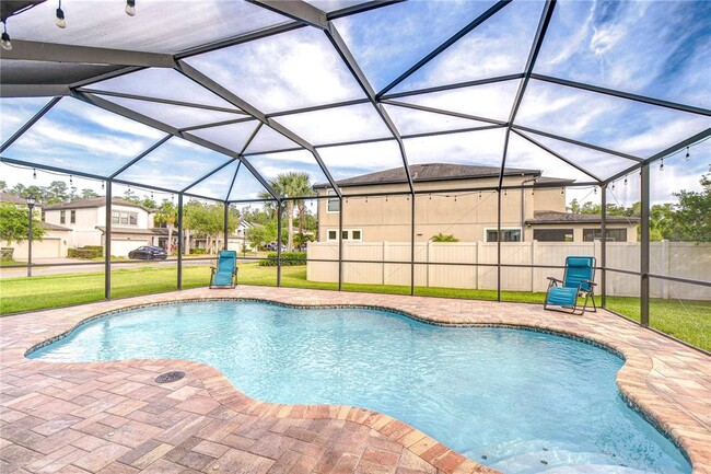 19533 Whispering Brook Dr in Tampa, FL - Building Photo - Building Photo