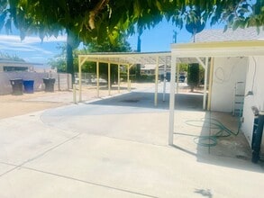 16268 Lorene Dr in Victorville, CA - Building Photo - Building Photo