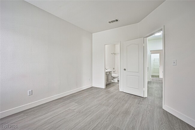 property at 5525 W Flamingo Rd