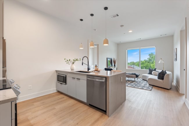 1090 Haysboro Ave in Nashville, TN - Building Photo - Building Photo