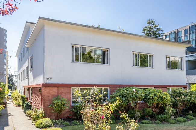 2376 43rd Av W