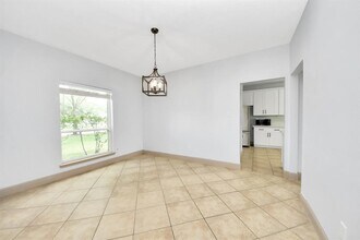 2030 Winding Hollow Dr in Katy, TX - Building Photo - Building Photo