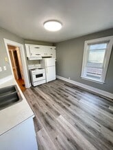 2315 Oakes Ave in Superior, WI - Building Photo - Building Photo