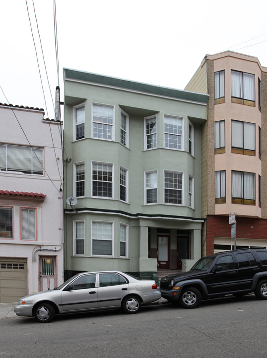 1548--1552 Greenwich St in San Francisco, CA - Building Photo