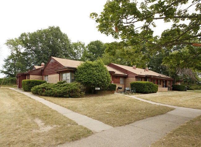 Eastfield Townhomes in Lansing, MI - Foto de edificio - Building Photo