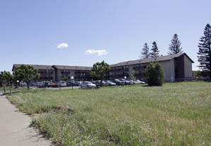 Sutter Village Apartments in Yuba City, CA - Building Photo