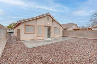 4899 Lunetto Ave in Las Vegas, NV - Building Photo - Building Photo