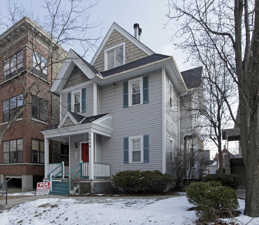 2628 N Prospect Ave in Milwaukee, WI - Building Photo